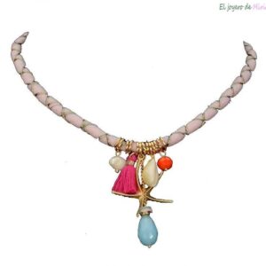 Collar rosa trenzado