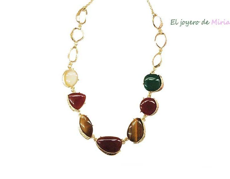 Gargantilla piedras de resina