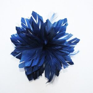 Flor tocado azul marino