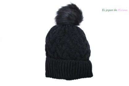 Gorro de punto negro