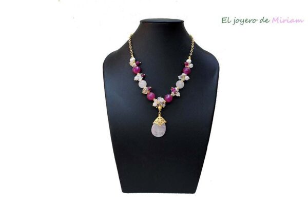 Collar piedras rosas