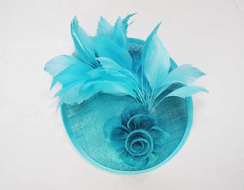 Tocado de fiesta azul