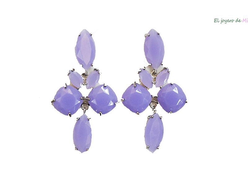 Pendientes malvas racimo