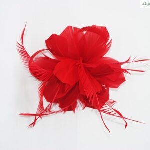 Tocado rojo plumas