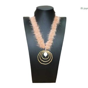 Collar pelo, perla y metal