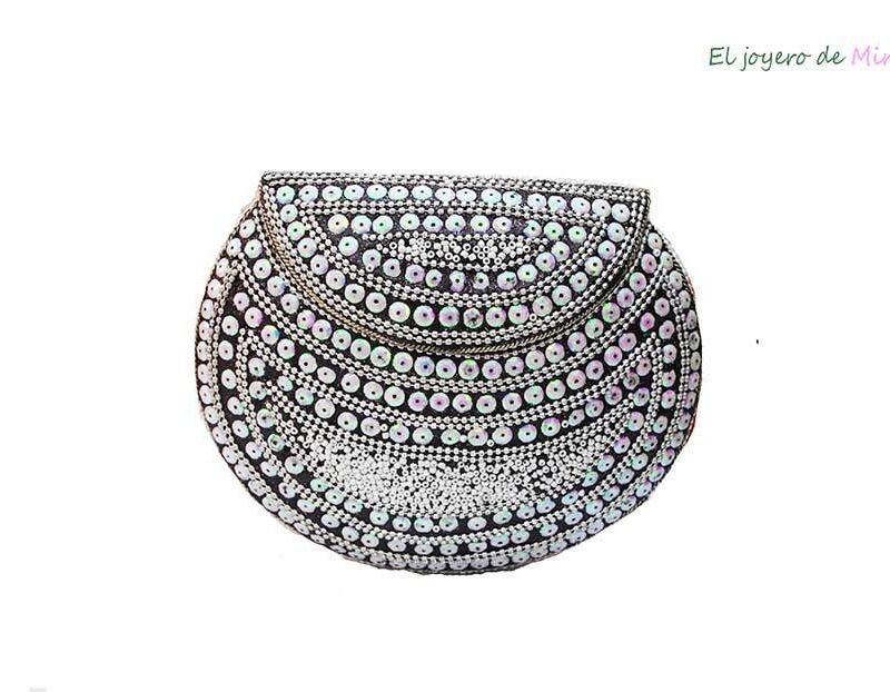 Clutch negro tachuelas