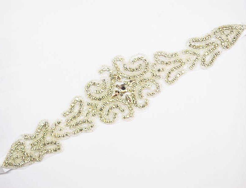 Cinturón con pedrería