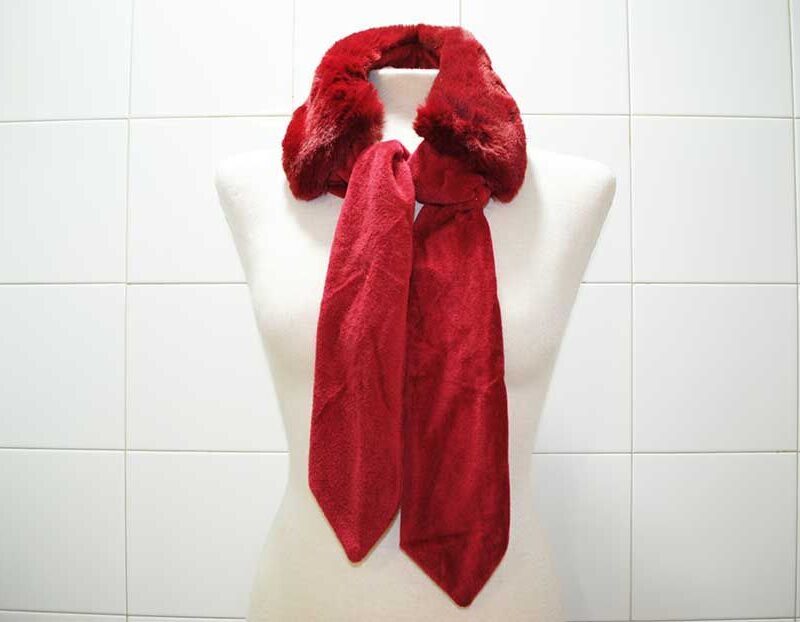 Cuello pelo sintético burdeos