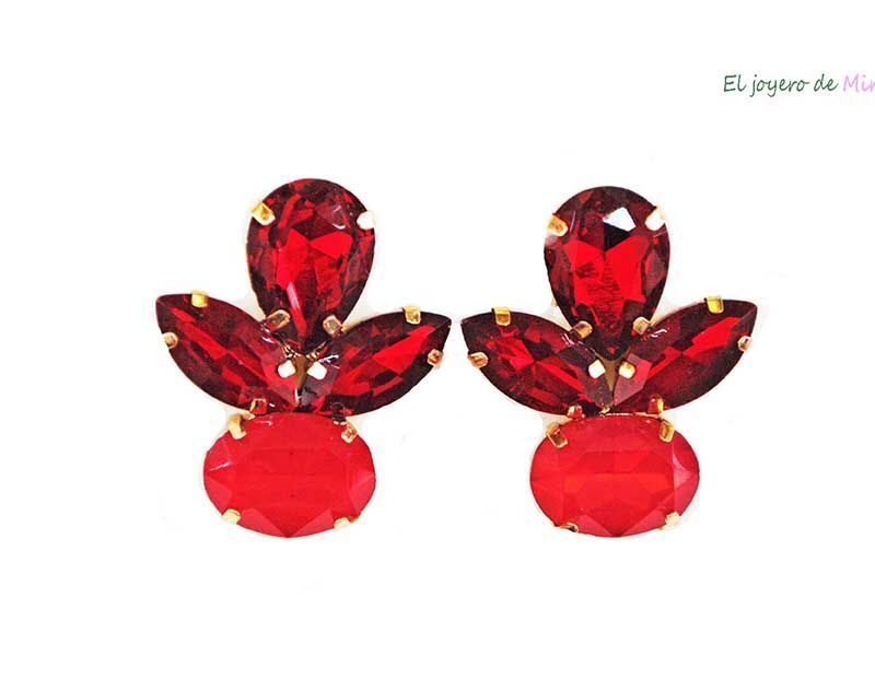 Pendientes rojos de cristal