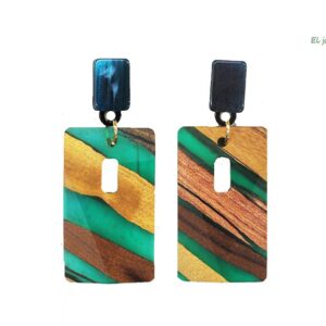 Pendientes turquesas con madera