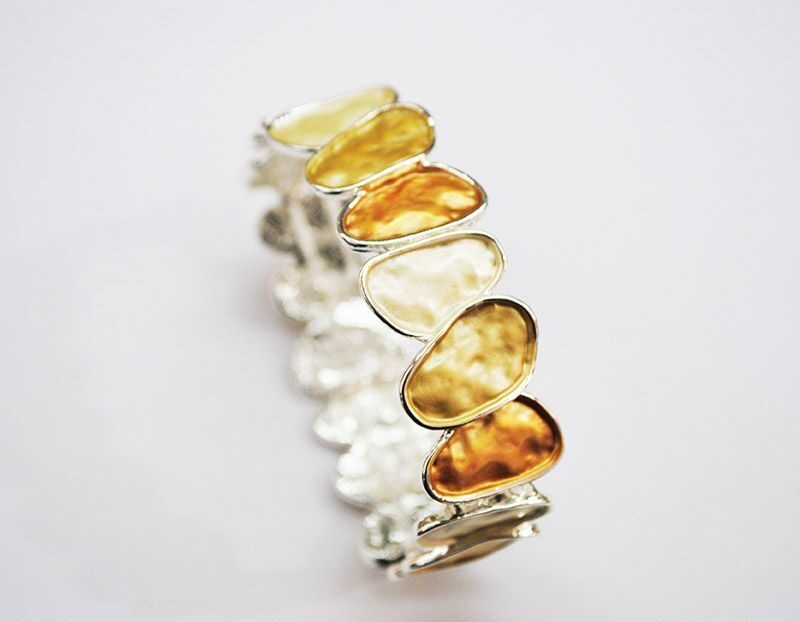 Pulsera mostaza esmaltes