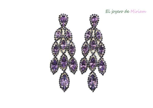 Pendientes malvas de fiesta