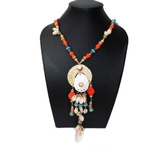 Collar largo esparto y conchas