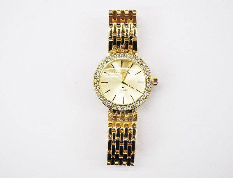 Reloj dorado brillantes
