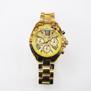 Reloj dorado de mujer