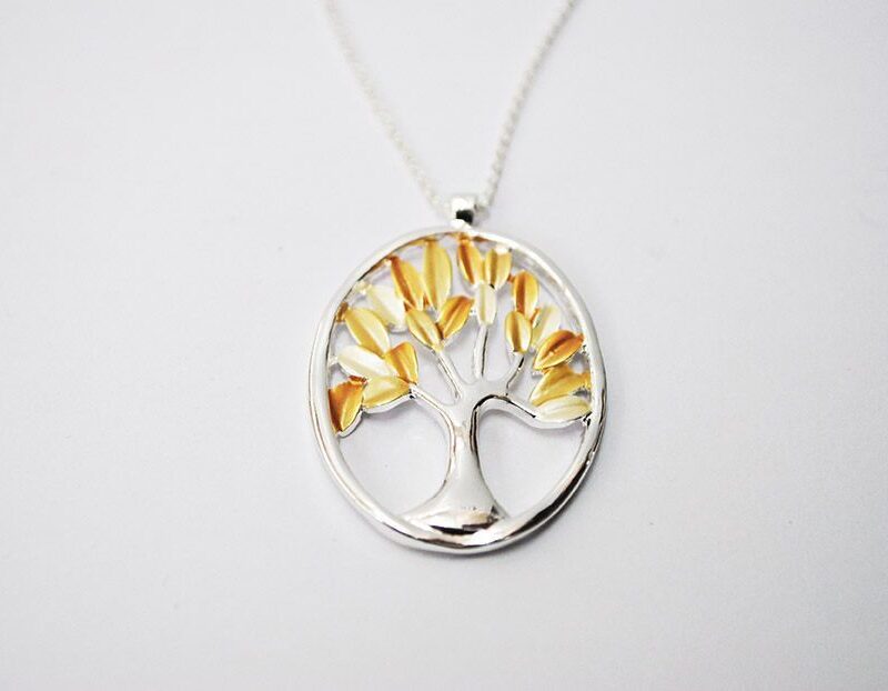 Collar mostaza árbol