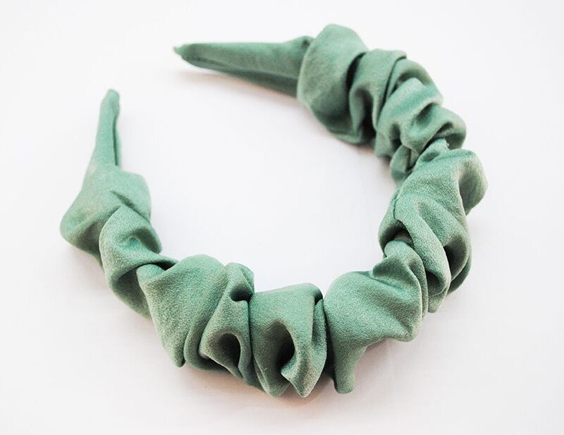 Diadema fruncida aguamarina