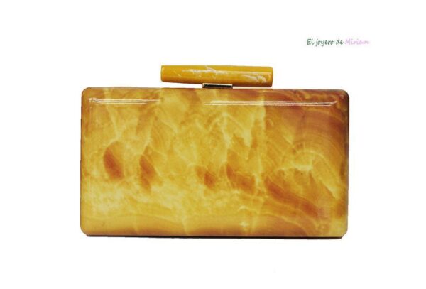 Bolso clutch símil mármol