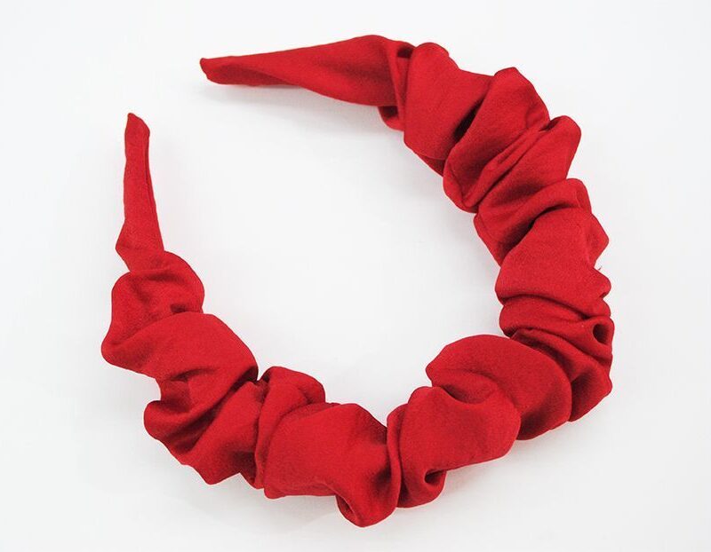 Diadema roja fruncida