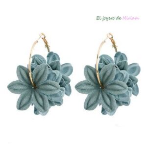 Pendientes verde agua