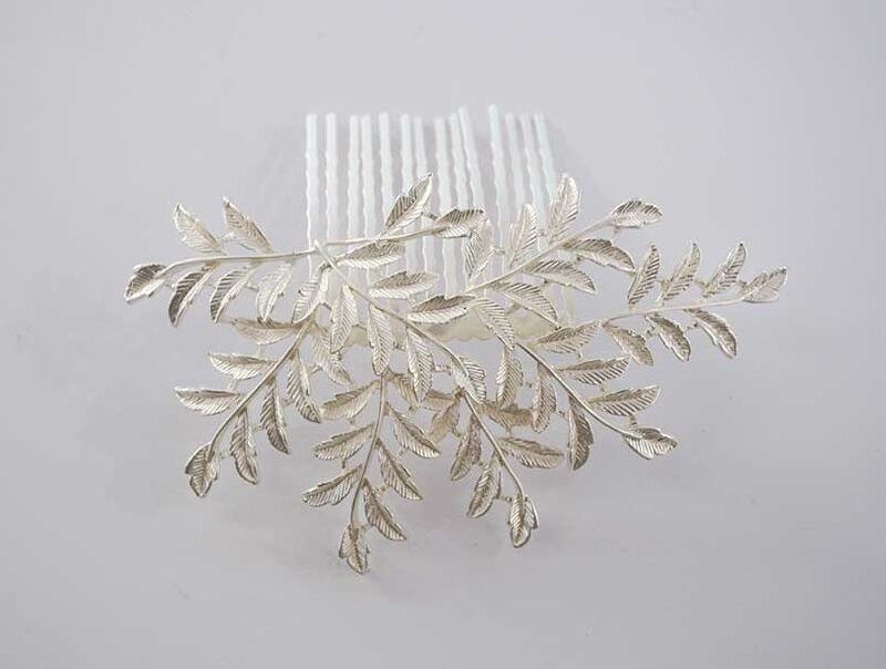 Peineta plateada ramilletes mate