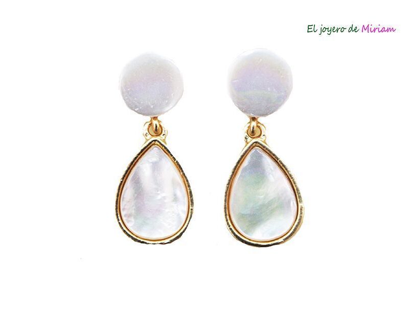 Pendientes nacarados lágrima