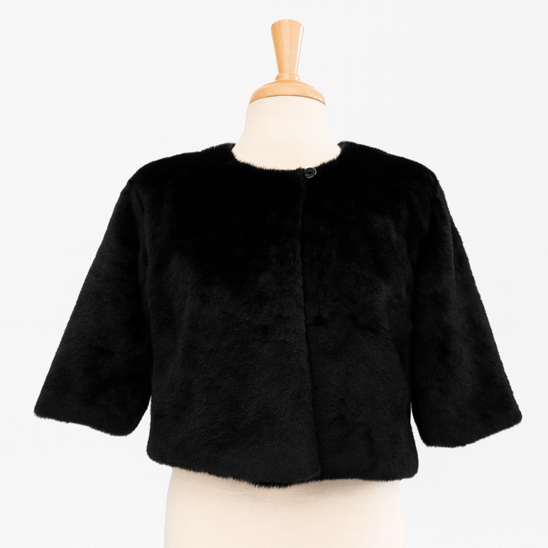 Estola o capa de pelo negro