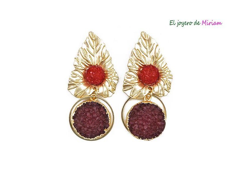 Pendientes granates y dorados