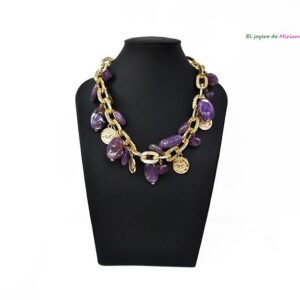 Collar corto dorado y morado