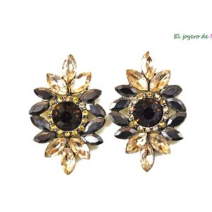 Pendientes dorados y marrones