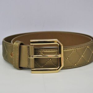 Cinturón tachuelas doradas