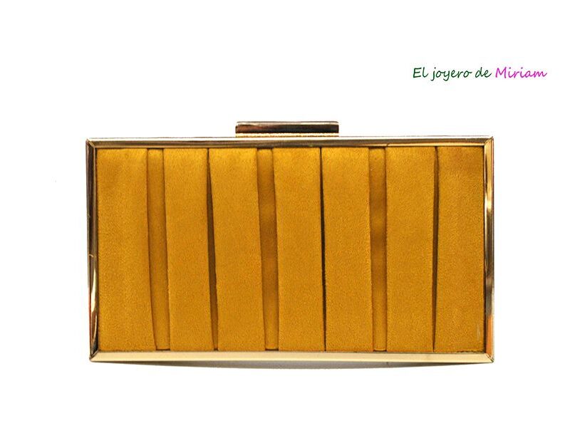Clutch mostaza cajita plisada