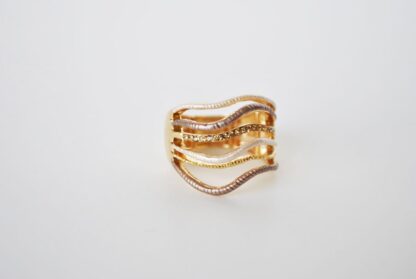 Anillo dorado elástico