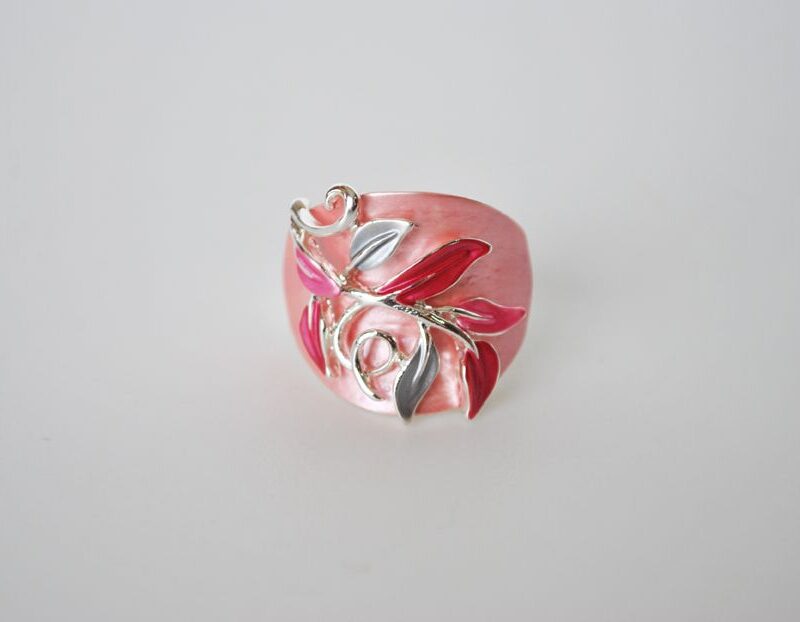 Anillo elástico rosa y plateado