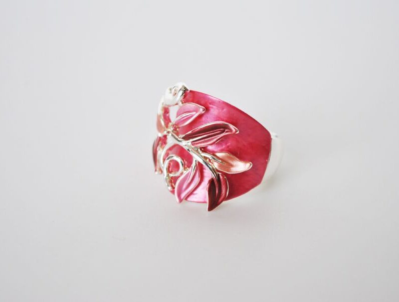 Anillo fucsia elástico
