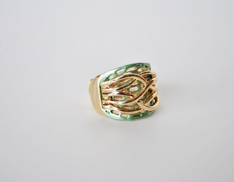 Anillo elástico verde y dorado
