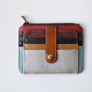 Tarjetero de piel y cremallera