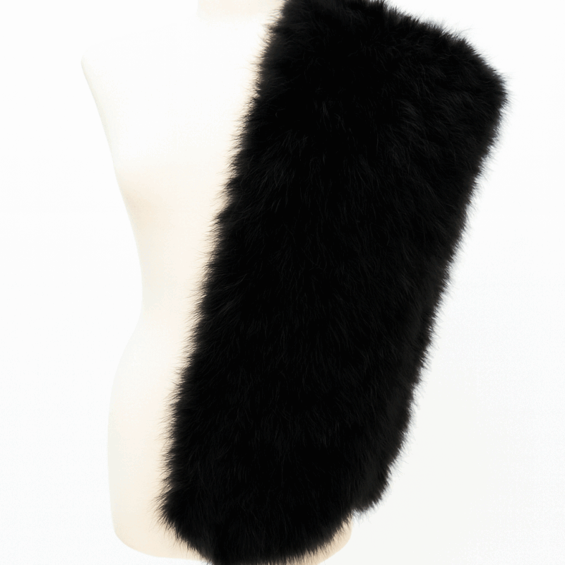 Estola negra de fiesta