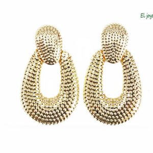 Pendientes dorados metal