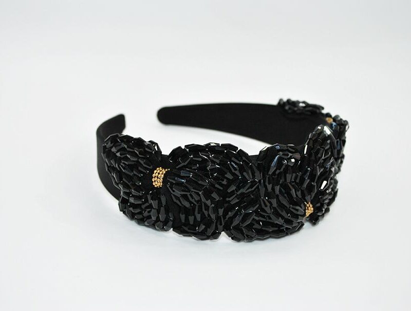 Diadema negra cuentas