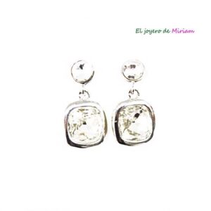 Pendientes pequeños plateados