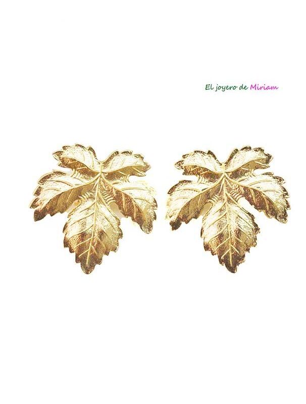 Pendientes dorados hojas