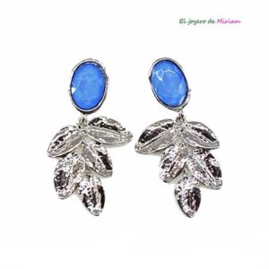 Pendientes azules y plateados