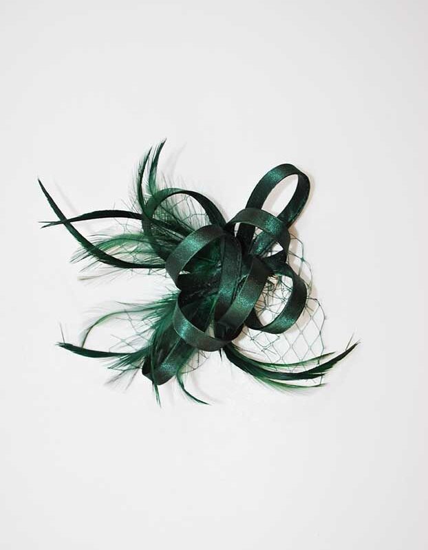 Tocado pequeño verde botella