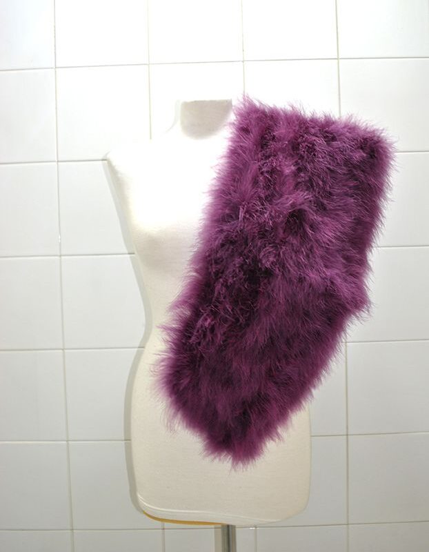 Estola de hombro berenjena