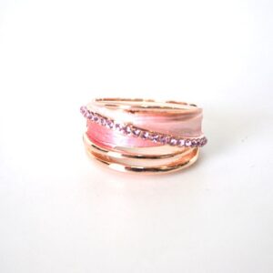 Anillo oro rosa esmaltes rosas