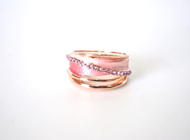 Anillo oro rosa esmaltes rosas