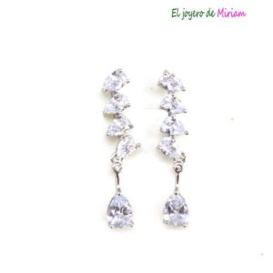 Pendientes blancos de cristal