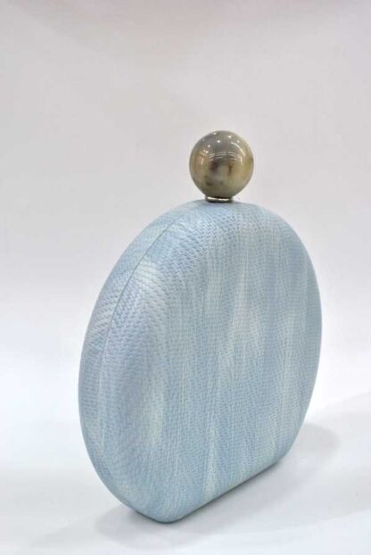 Bolso clutch redondo azul - Imagen 2