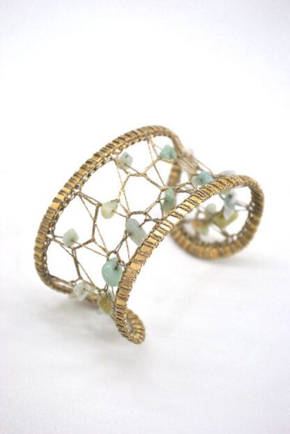 Brazalete dorado piedras aguamarina